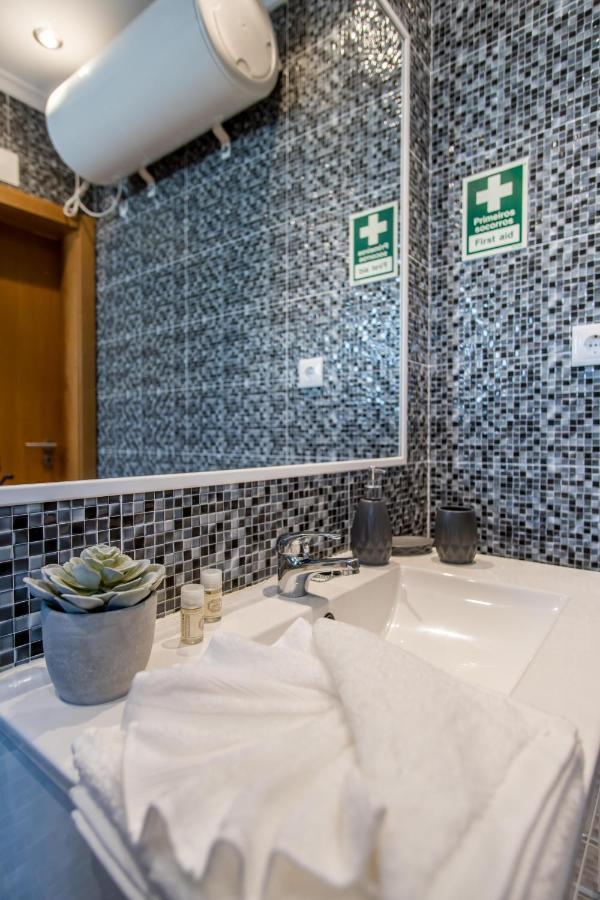 Appartement Chaleureux Et Lumineux Proche Mer Albufeira Bagian luar foto